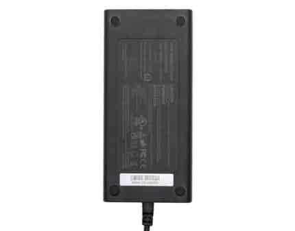 Cargador premium 48v (salida 54,6v) 2A conector Julet 3105 2
