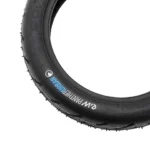 Cubierta PantherUrban 60/70-7 tubeless con gel detalle del flanco y logotipo