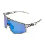 Gafas deportivas polarizadas URHO con lente azul espejo y montura transparente vistas desde la derecha